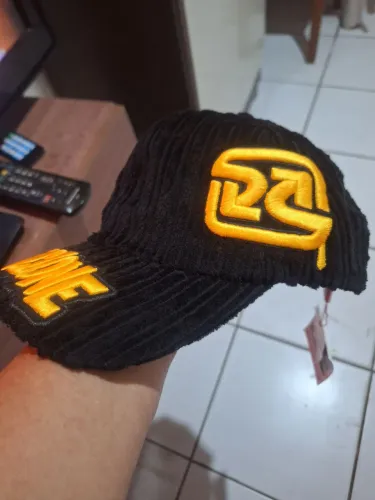 Boné da ciclone de veludo original