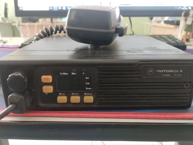 Rádio Motorola M216 VHF Usado c/Microfone PTT