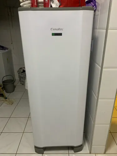 Geladeira Esmaltec Uma Porta 127v