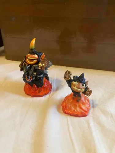 Skylanders Trap Team Hog Wild Fryno e Small Fry