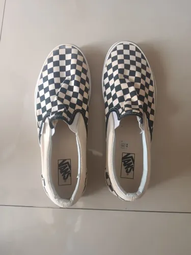Tênis Vans 44 Americano Semi Novo na verdade eu nunca o usei.