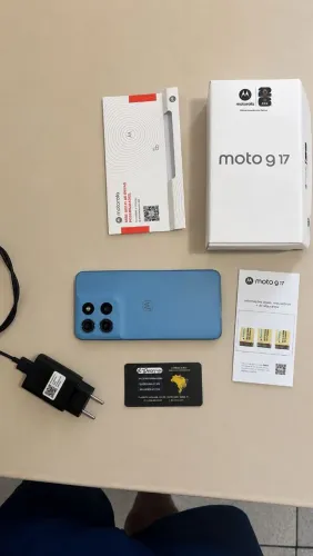 Pra vender logo Celular Moto G 17 256 GB - Estado de Novo!