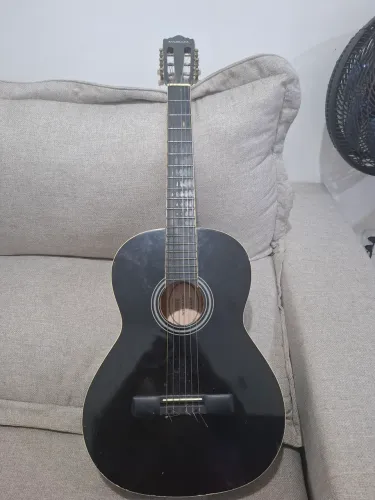 Vendo violão Michael
