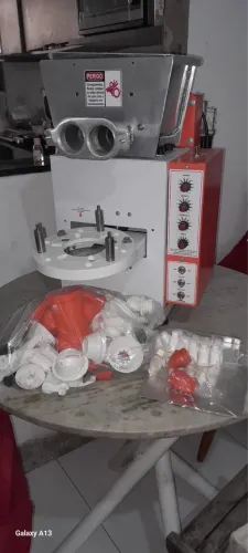 Máquina de Salgados Compacta Print Completa + Bicos para Churros e Salgados