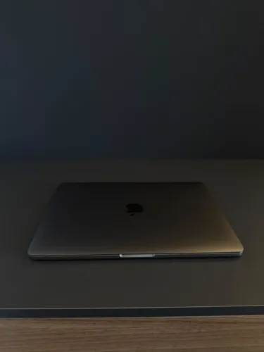 MACBOOK PRO M2 2022 ? TOUCH BAR, TOUCH ID | 8GB RAM | PRATA