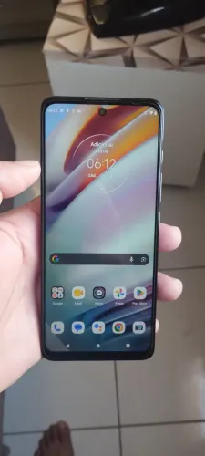 Celular Motorola Moto G60 128GB - Câmera 108MP Bateria 6000mAh Tela 120Hz