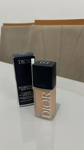Vendo base DIOR Forever skin wear, 2WP nova