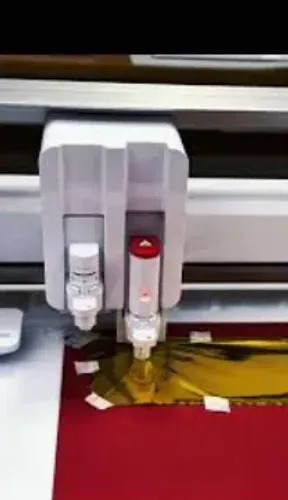 Silhouette Cameo 5 Preta + Kit Foil Heat Pen + Brinde