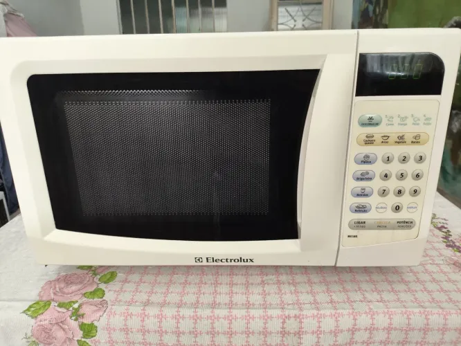 Microondas Electrolux,17 litros, entrego e garantia