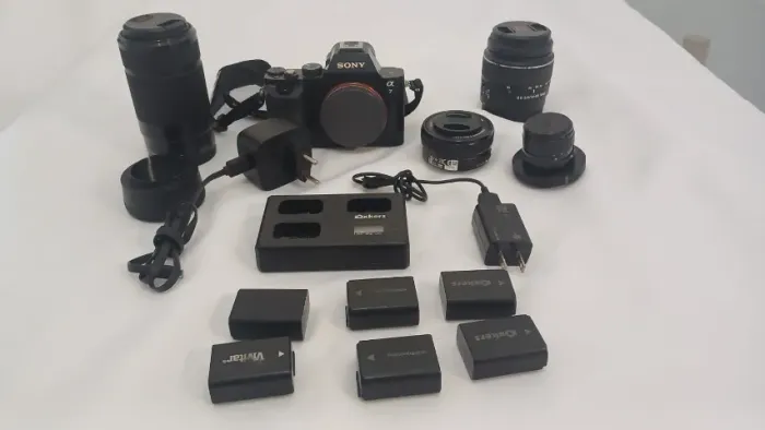 KIT SONY - Câmera Sony Alpha7 R$ 7.400. Apenas Brasilia ou presencial.