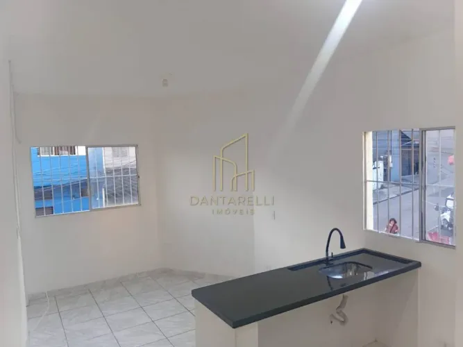 CASA PARA LOCAÇÃO 2 DORMITORIOS NA VILA LIVIEIRO