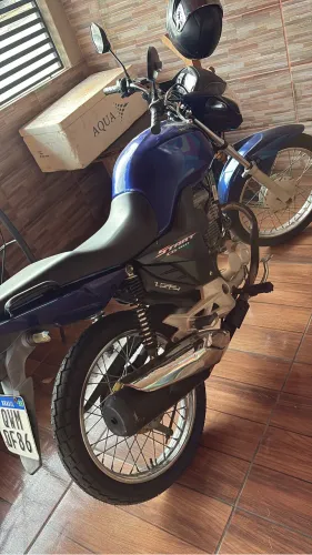 Vende-se moto em perfeito estado!