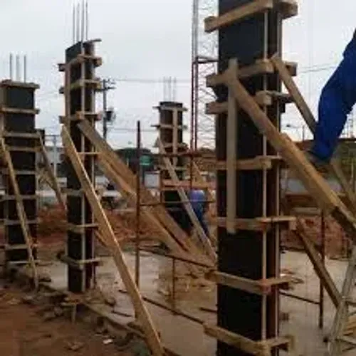 Vaga para carpinteiro e ferreiro