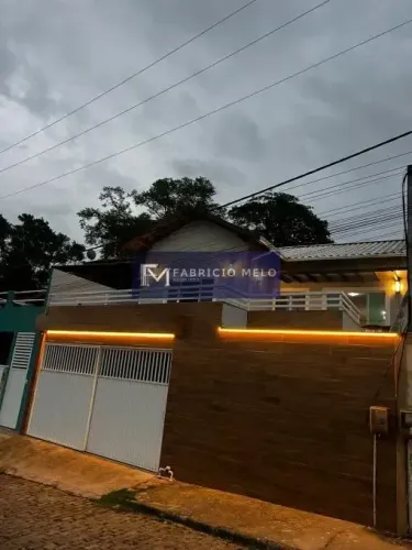 FJ 00198 Imóvel para venda possui 269 metros quadrados com 3 quartos