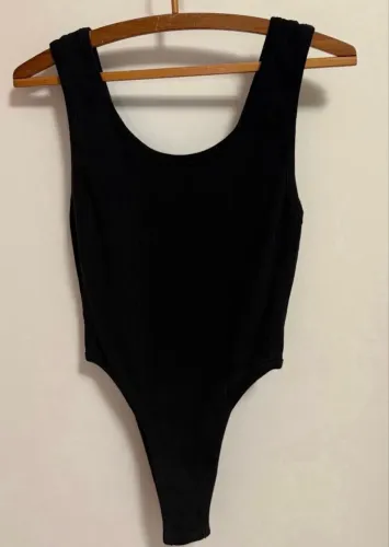 Body preto cavado FARM