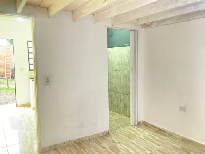 Kitnet direto com o proprietário. Perto colégio militar. Ótima localização 