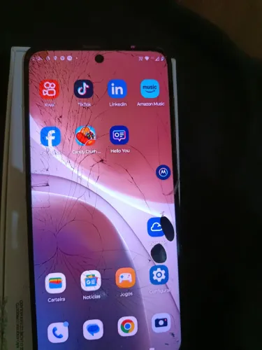 Celular moto g32 , com a tela trocada mas funcionando perfeitamente