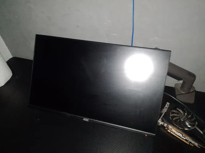 Monitor gamer AOC 180hz HDR + braço articulado 