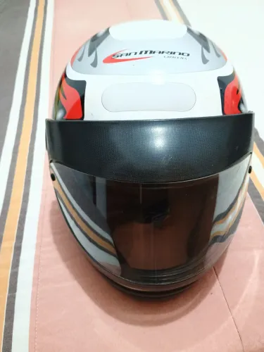 Capacete San Marino
