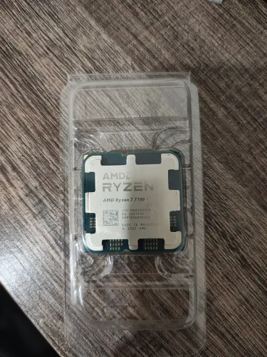 Processador Ryzen 7 7700 AM5 ( chat desativado amanhã resolvo )