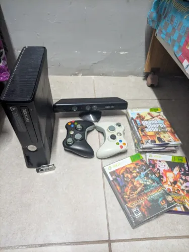 Vendo ou troco em Pc Xbox 360
