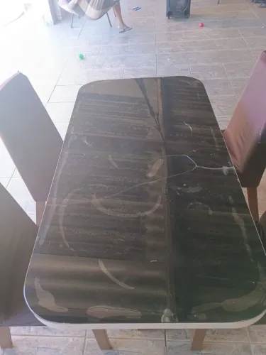 Mesa 4 cadeiras
