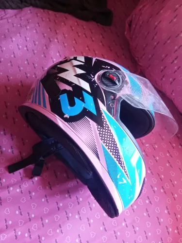 Capacete FW3, marca LS2
