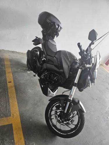 D400 Bajaj