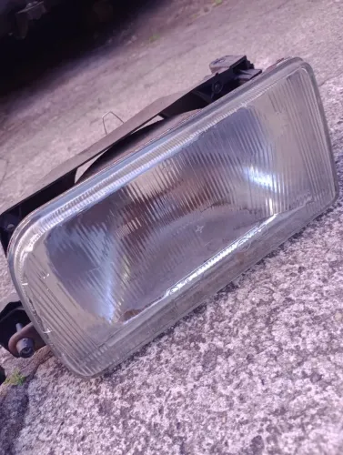 Farol gol quadrado