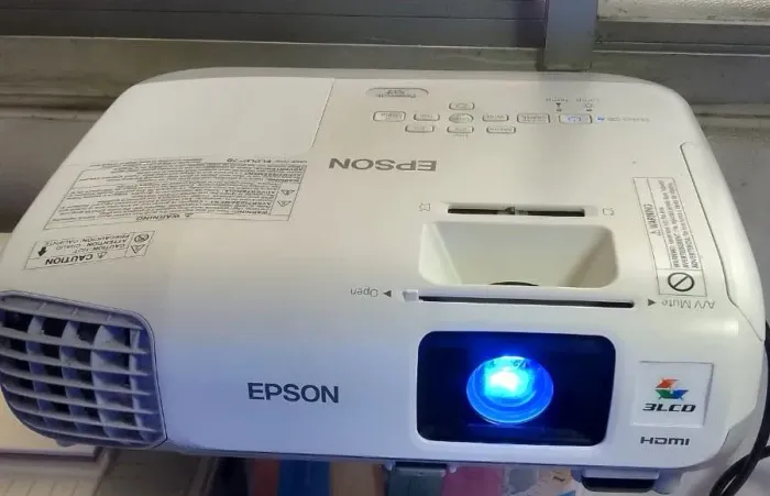 Projetor Epson powerLite S17