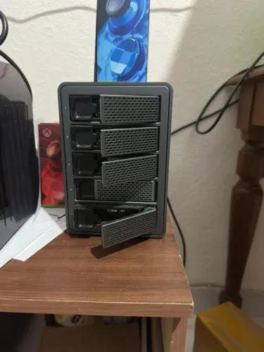 100Tb HD Externo Yottamaster case 5 baias USB Tipo C ou Tipo A