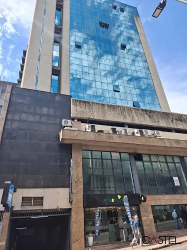 Sala Comercial para Venda- 33m2, 1 banheiro, vista Guaíba- Centro Histórico