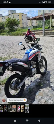 Vendo xre 2018 a última que saiu moto pra assumir parcelas de 560