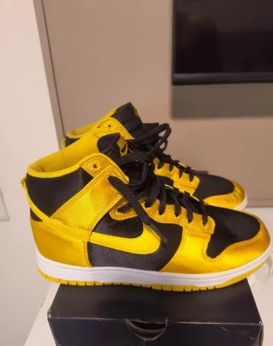 Nike Dunk High Twist