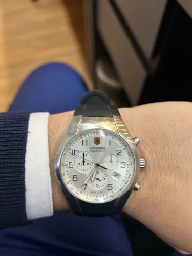 Relógio Victorinox Swiss Army Chronograph original suíço, ref. V.25132.