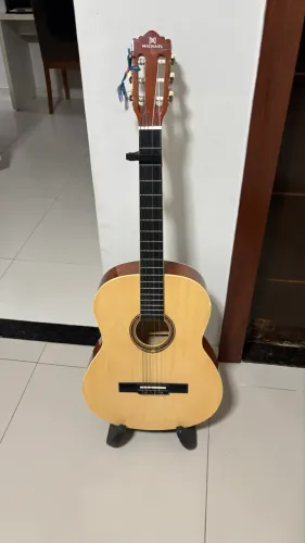 Violão acústico da marca michael