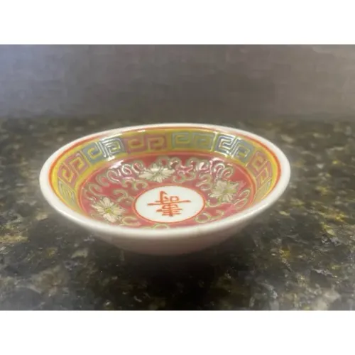 Mini tigela em estilo oriental chinês, inspirado na porcelana famille rose.