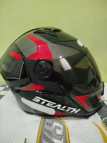CAPACETE ESPORTIVO STEALTH VISEIRA FUMÊ