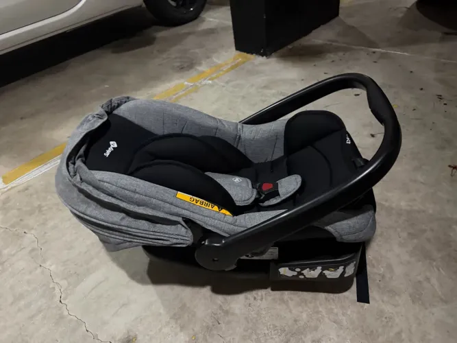 Bebê conforto NOVO sem uso 0-13kg
