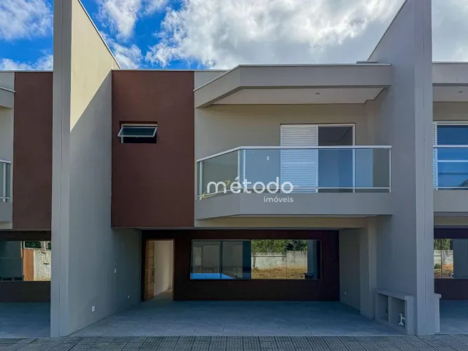 Casa com 3 quartos à venda, 141 m² por R$ 890.000 - Bairro Freguesia da Escada - Guararema