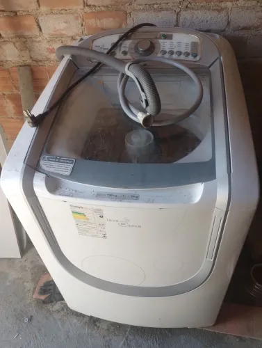 Lava e Seca Electrolux (defeito: não pára de encher)