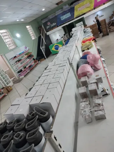 Vendo gôndolas de aço usadas