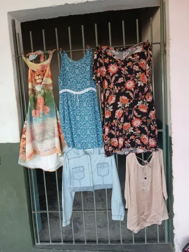 Roupas seme novas