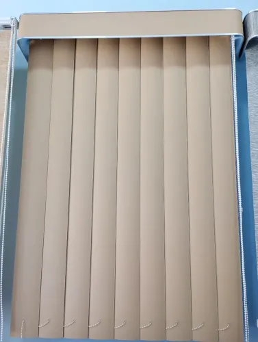 Reparo em persiana vertical e horizontal e limpeza de lâminas