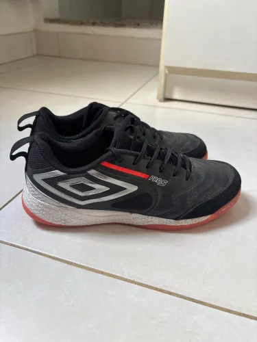 Chuteira futsal