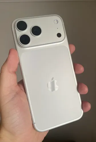 iPhone 17 Pro Max - Prata