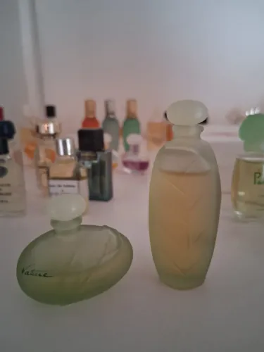 Miniatura de perfume vintage