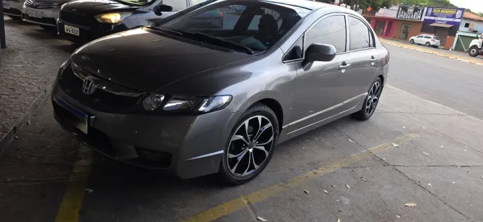 Honda Civic Sedan LXS 1.8/1.8 Flex 16V Aut. 4P 2010