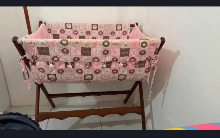 Berço Moisés em madeira maciça feito à mão! Peça exclusiva um sonho!