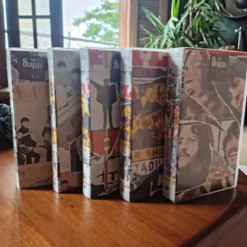 Coleção VHS The Beatles Anthology 